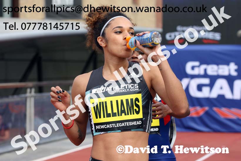 Womens 100 metres, The Great North CityGames. Photos: David T. Hewitson/Sports for All Pics